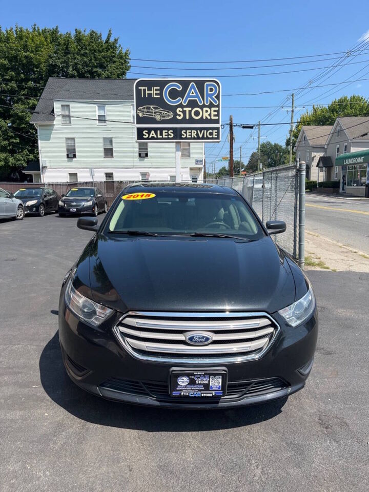 2015 FORD Taurus