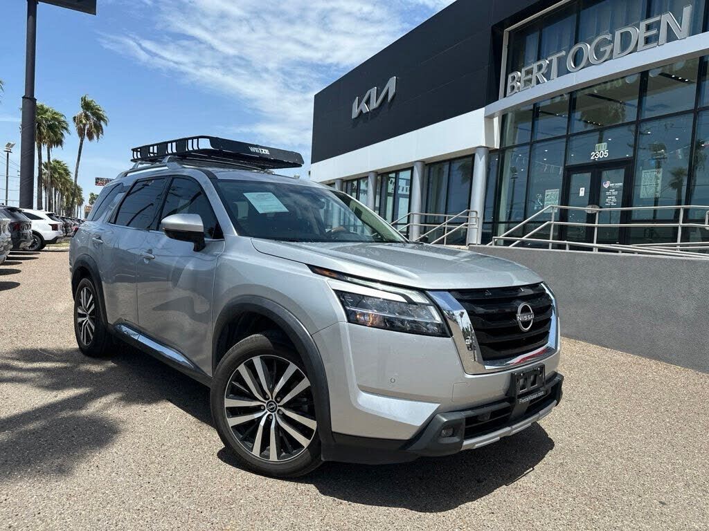 2023 NISSAN Pathfinder