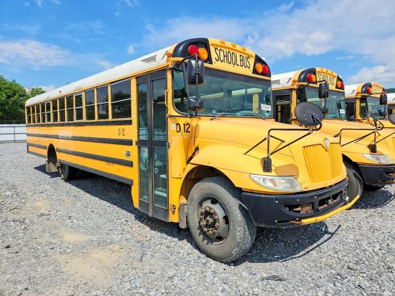 2013 IC BUS PB105