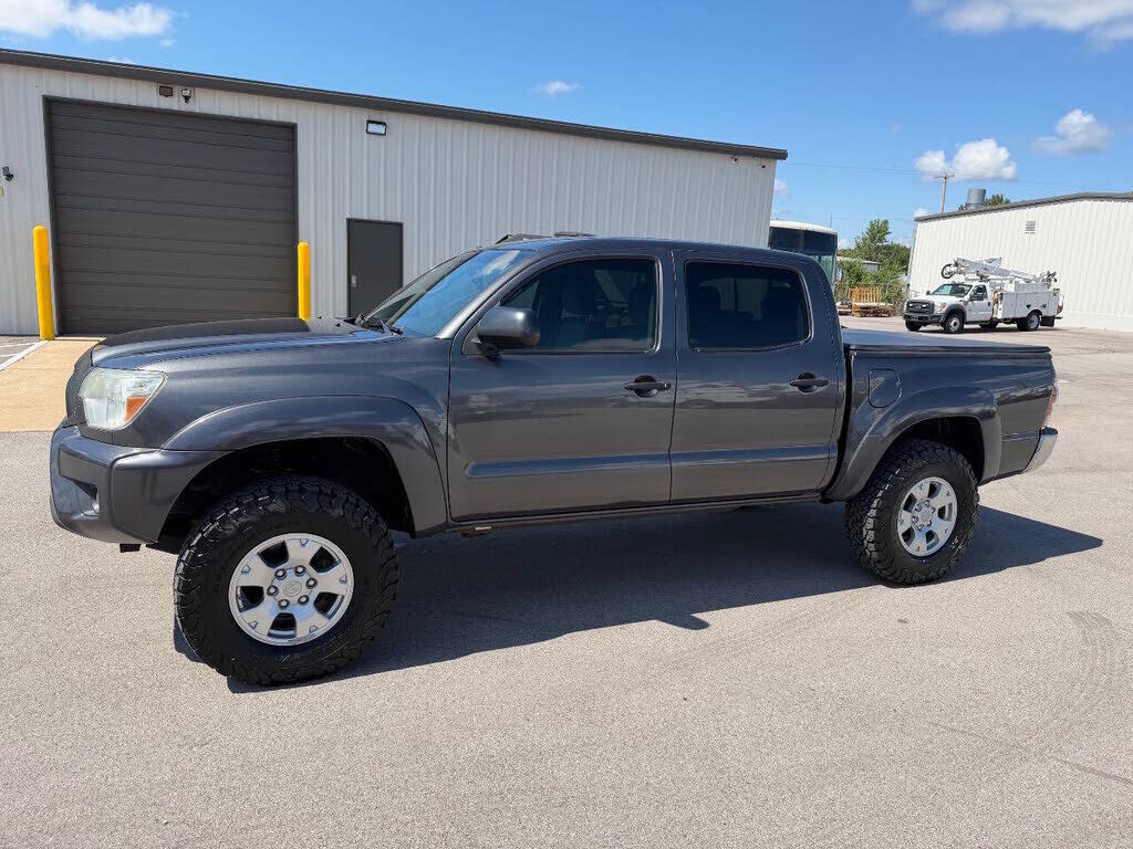 2013 TOYOTA Tacoma