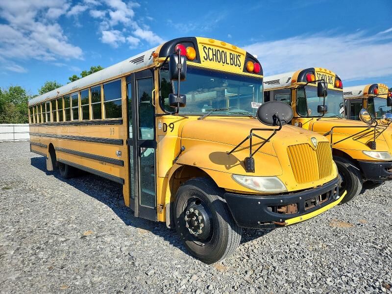 2013 IC BUS PB105