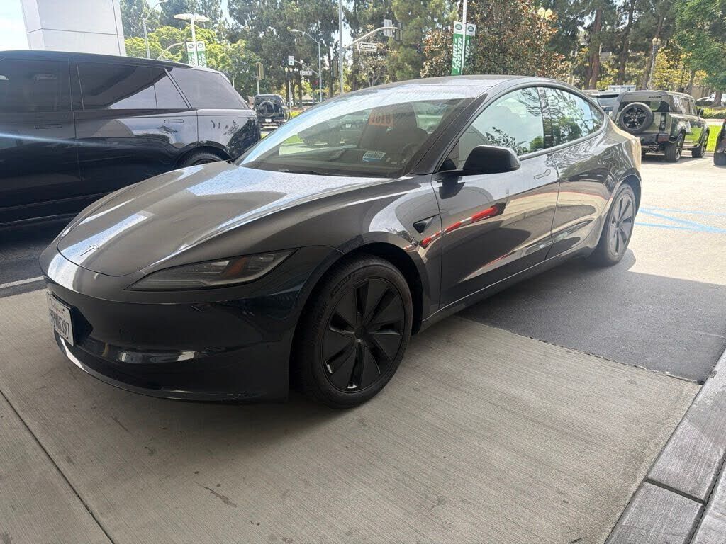 2024 TESLA Model 3