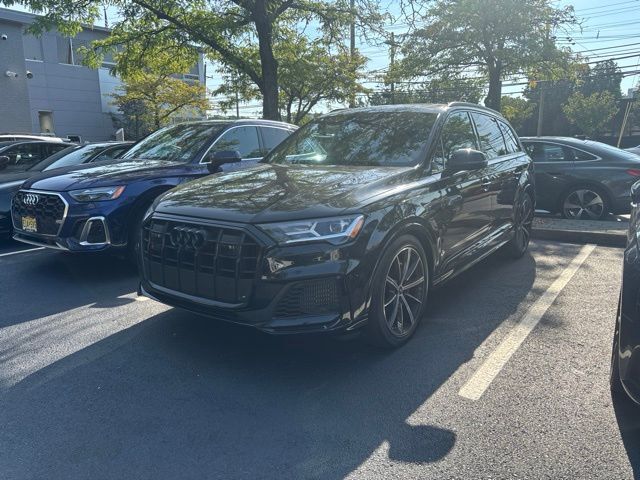 2022 AUDI SQ7