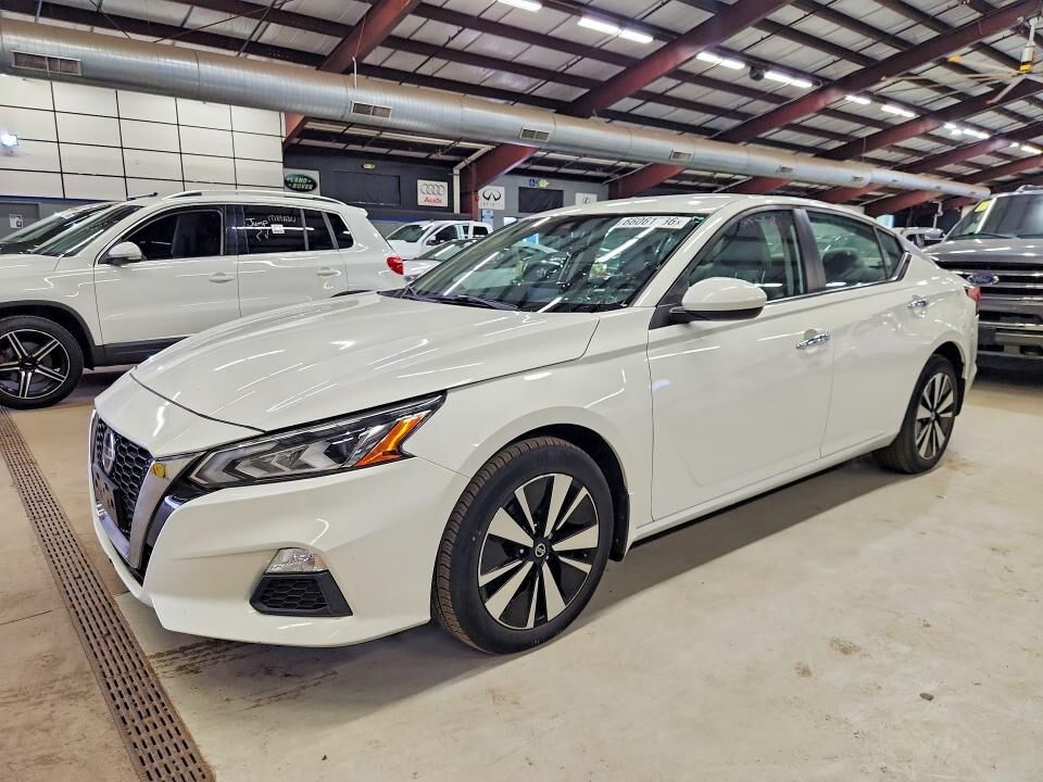2022 NISSAN Altima