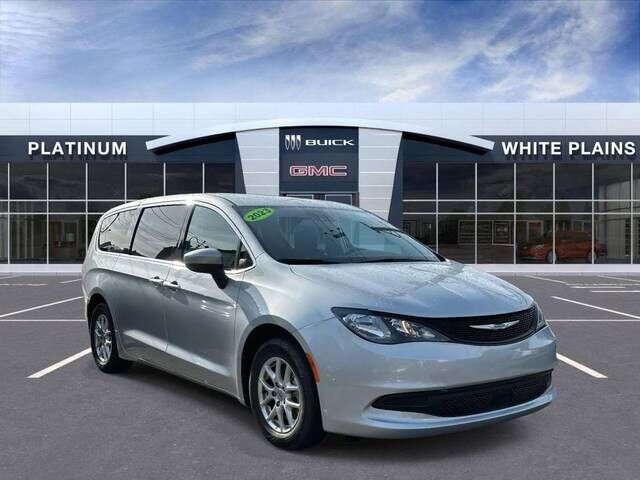 2023 CHRYSLER Voyager