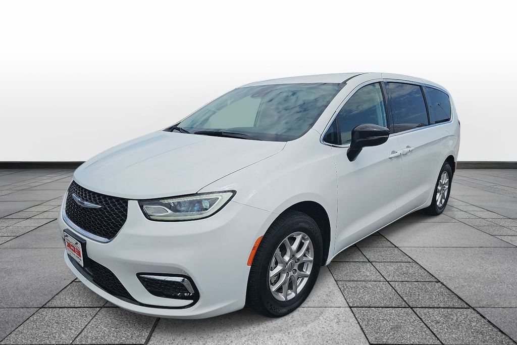2024 CHRYSLER Pacifica