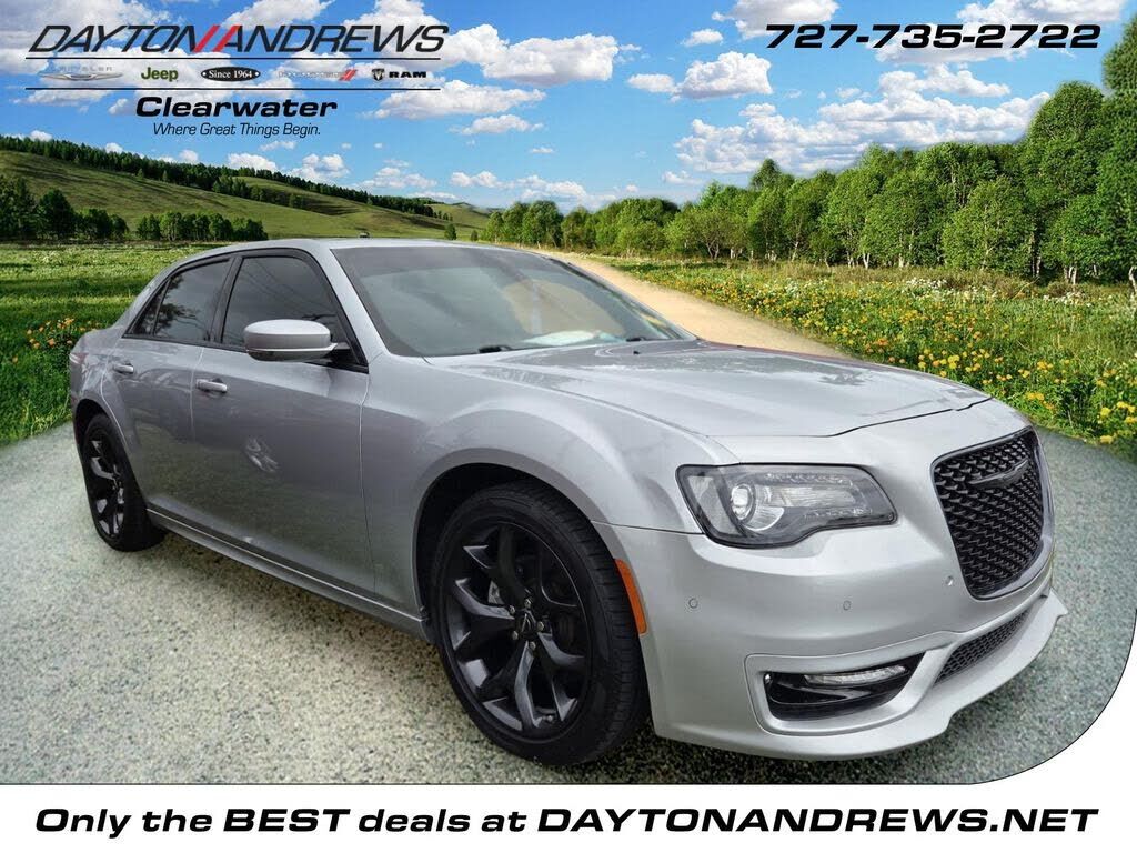 2023 CHRYSLER 300