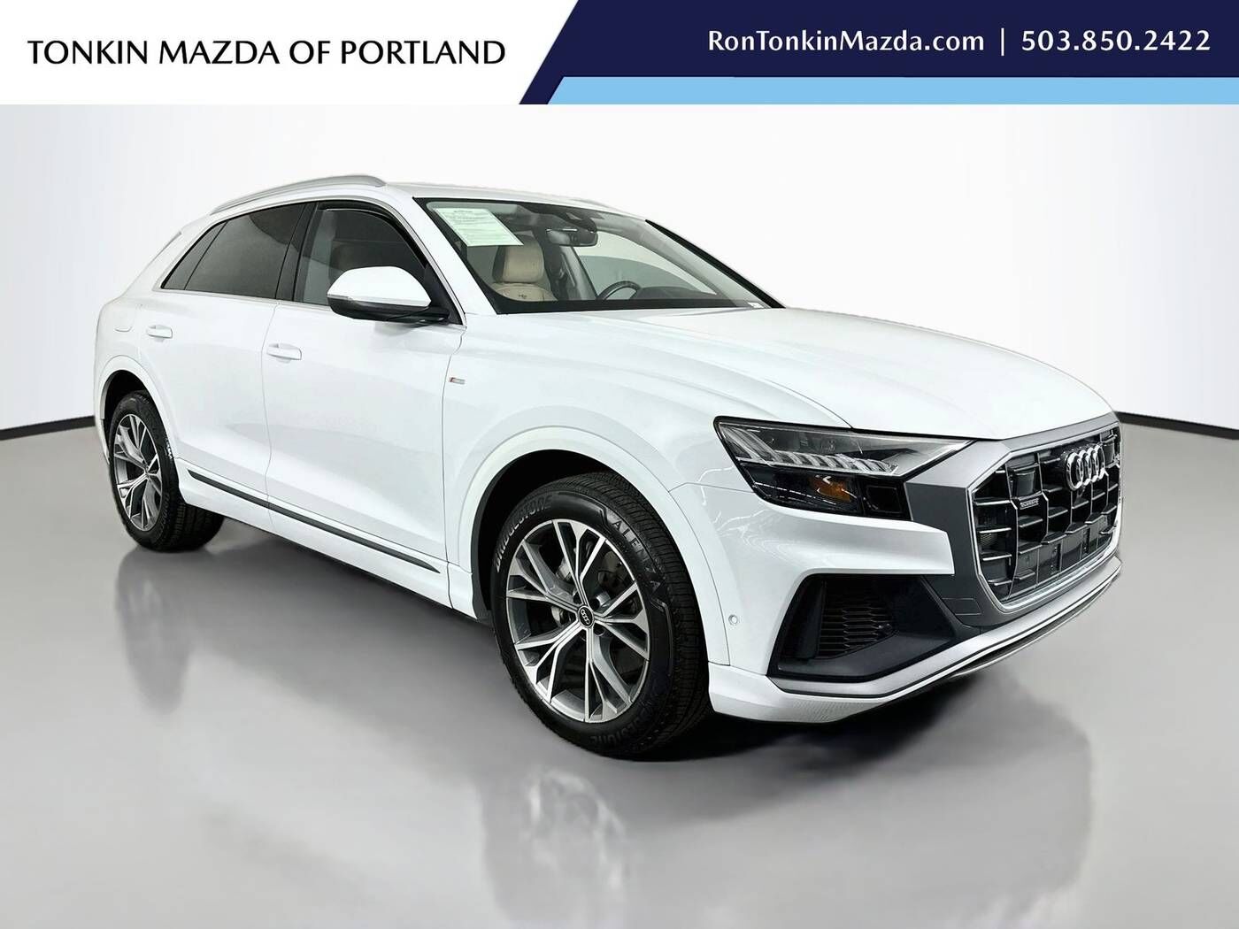 2023 AUDI Q8