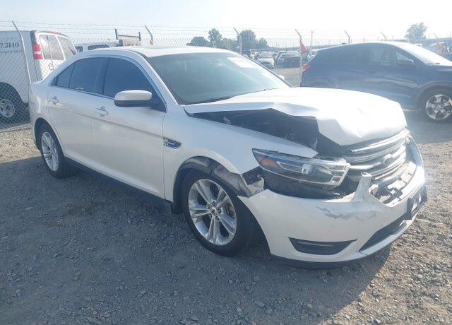 2015 FORD Taurus