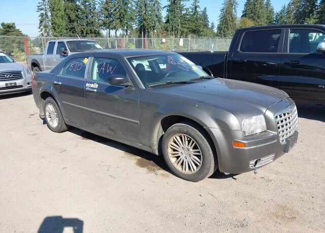 2010 CHRYSLER 300