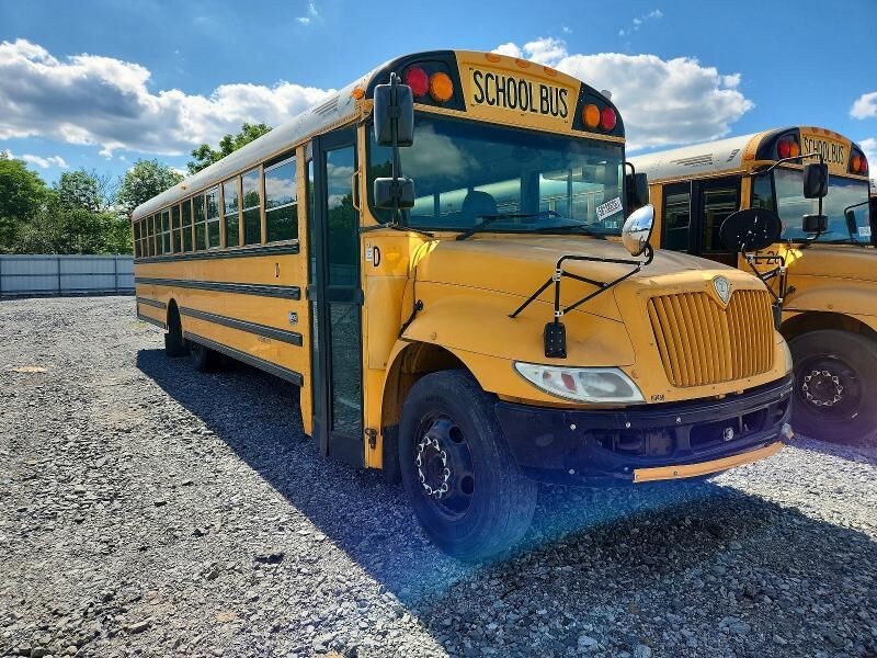 2013 IC BUS PB105
