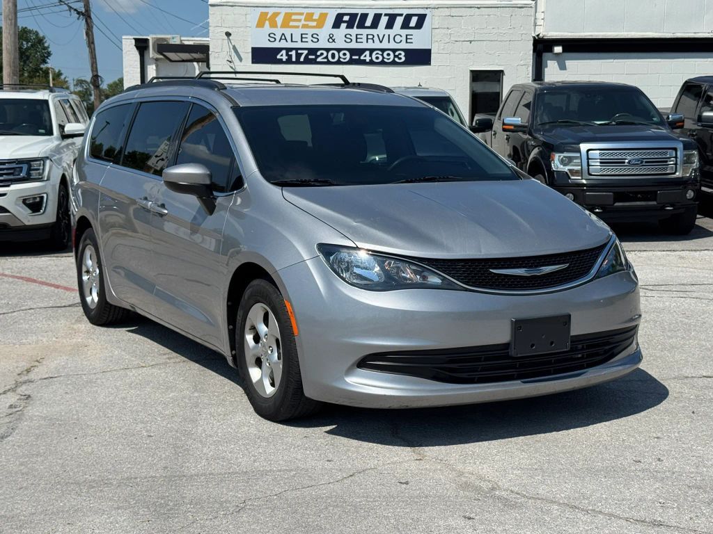 2017 CHRYSLER Pacifica