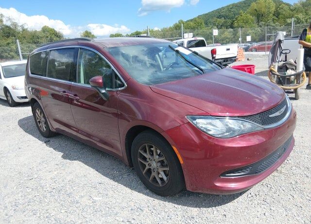 2021 CHRYSLER Voyager