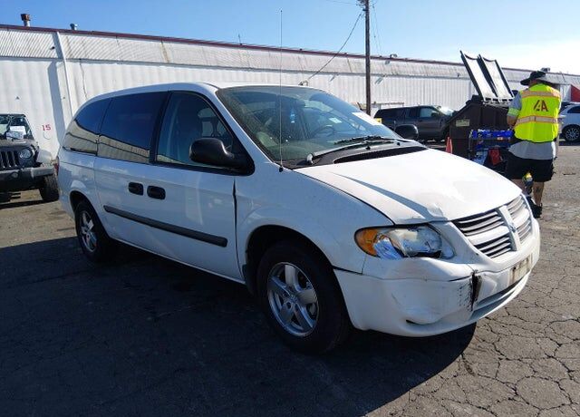 2005 DODGE Caravan