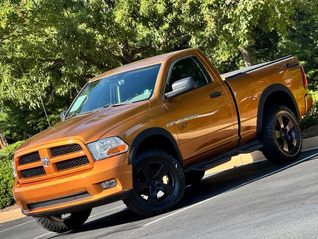 2012 DODGE Ram
