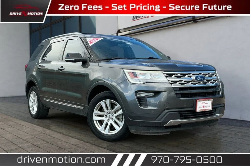 2018 FORD Explorer