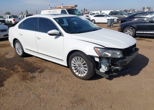 2017 VOLKSWAGEN Passat