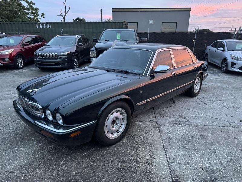 1999 JAGUAR Vanden Plas