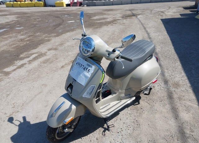 2025 VESPA GTS / GTV