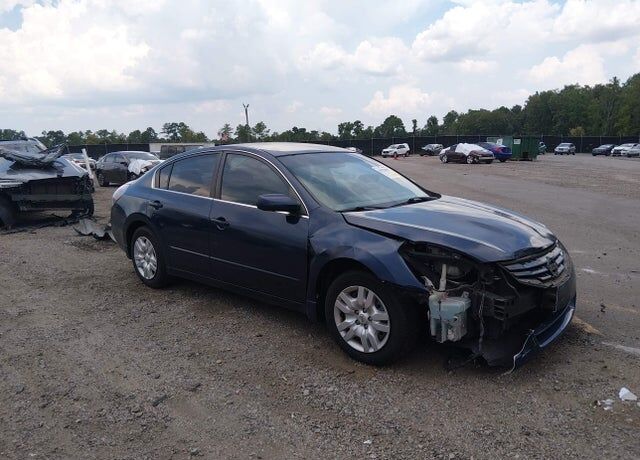 2012 NISSAN Altima