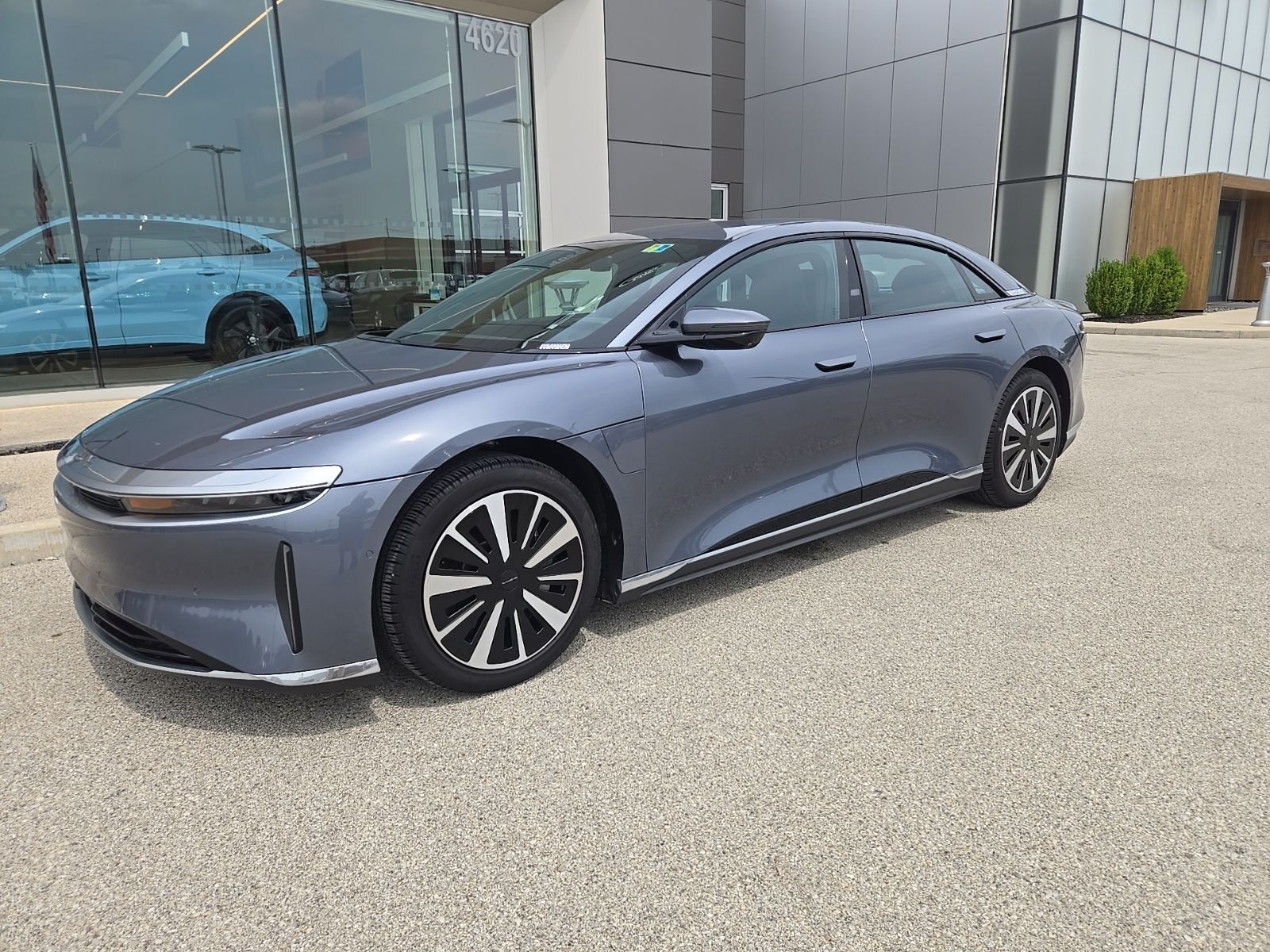 2023 LUCID MOTORS Air