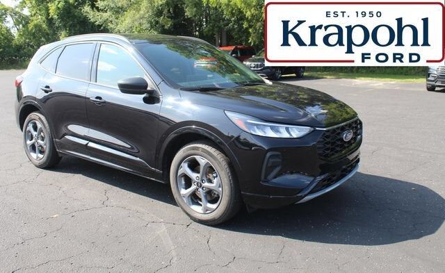 2024 FORD Escape