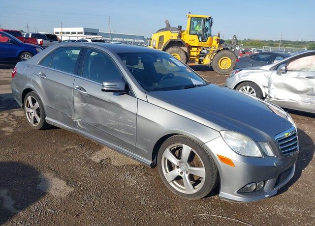 2010 MERCEDES-BENZ E-Class