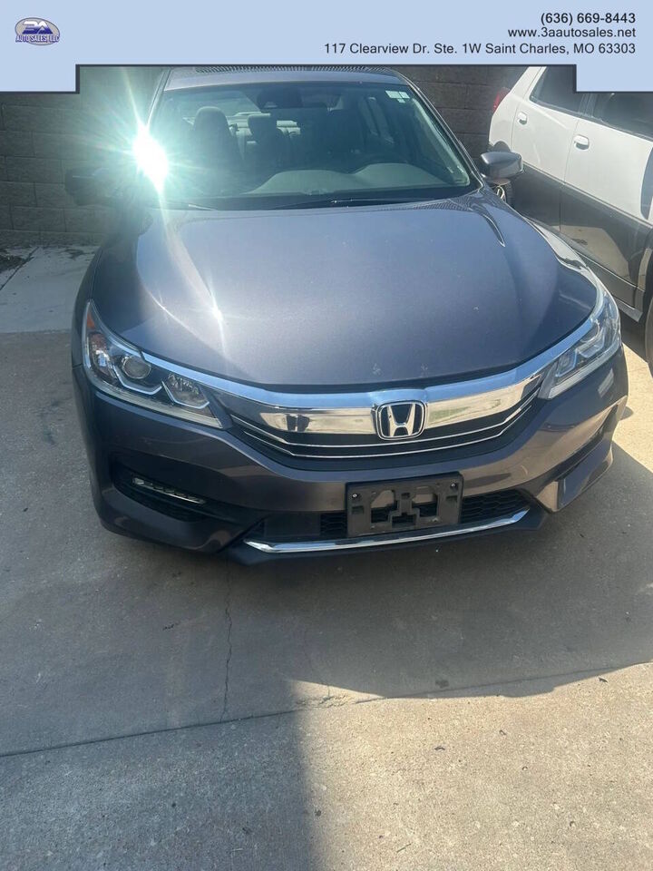 2017 HONDA Accord