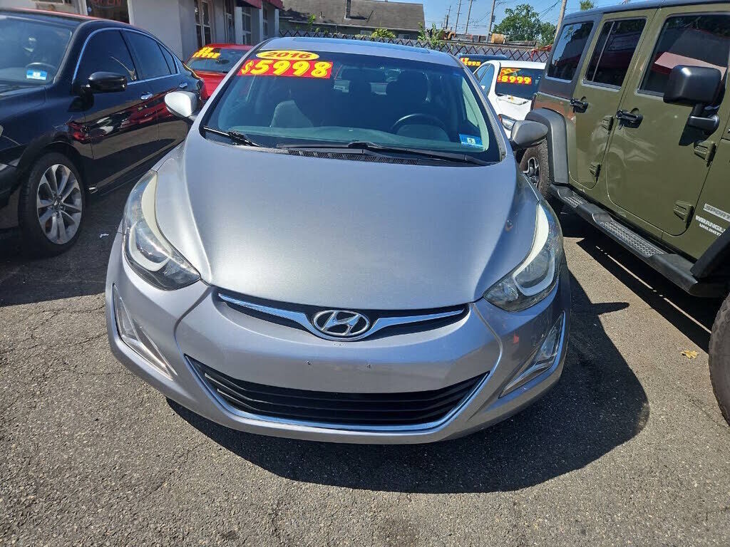 2016 HYUNDAI Elantra