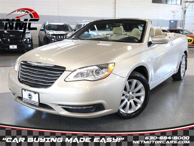 2013 CHRYSLER 200