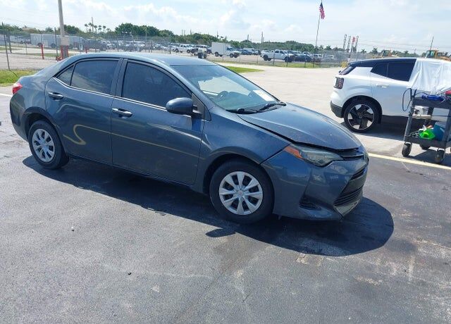 2019 TOYOTA Corolla