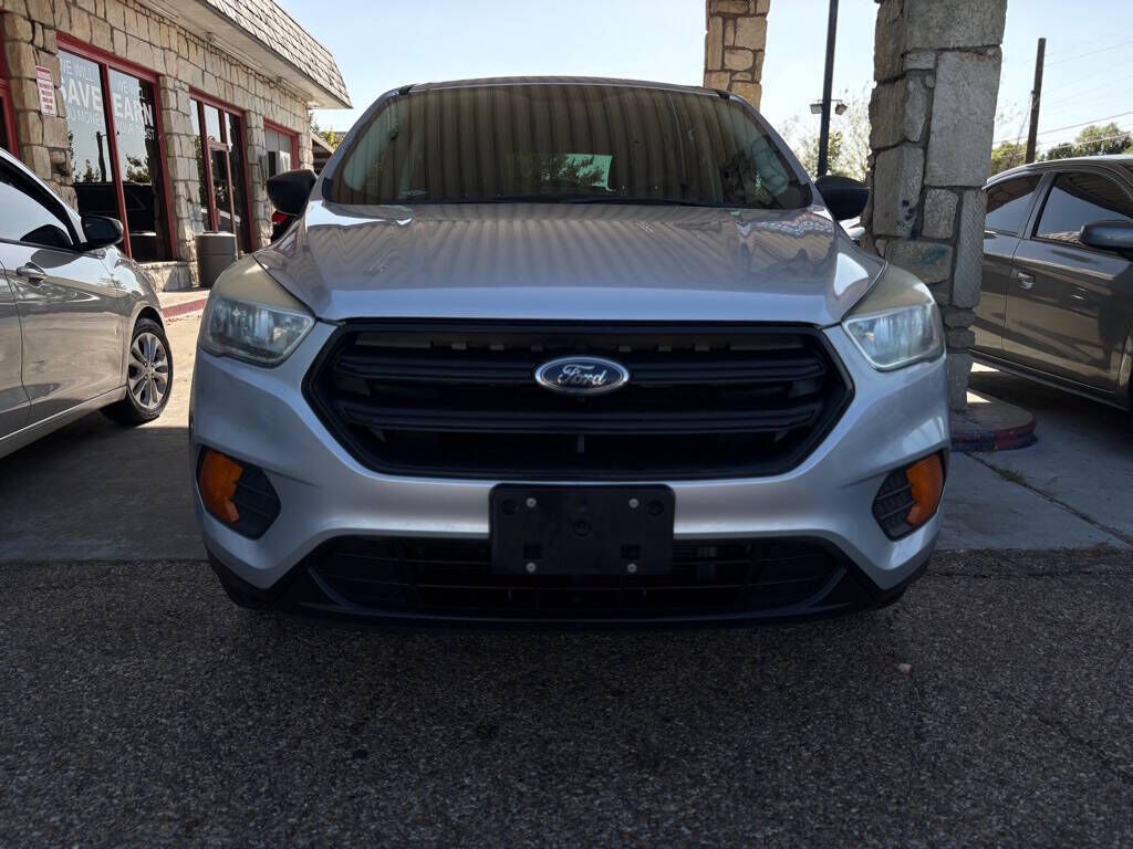 2017 FORD Escape