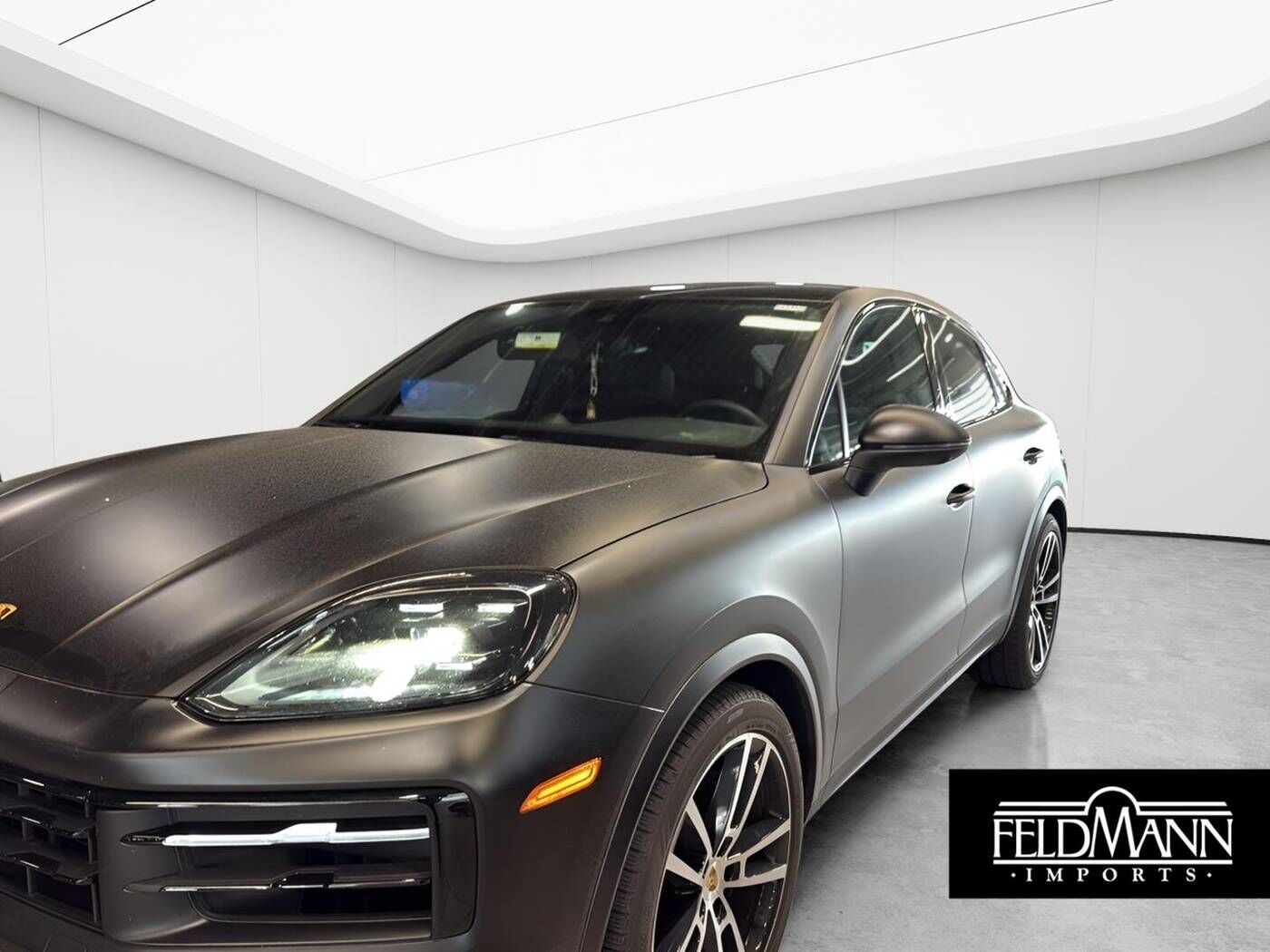 2024 PORSCHE Cayenne