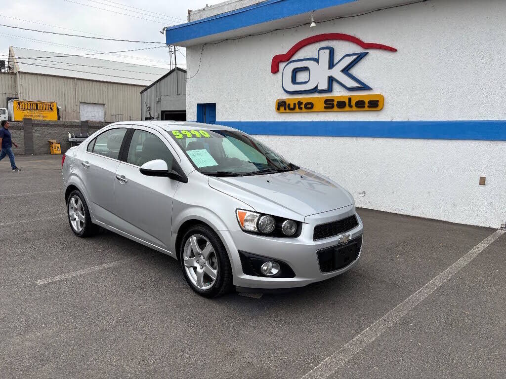 2013 CHEVROLET Sonic