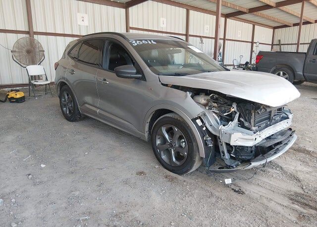 2024 FORD Escape