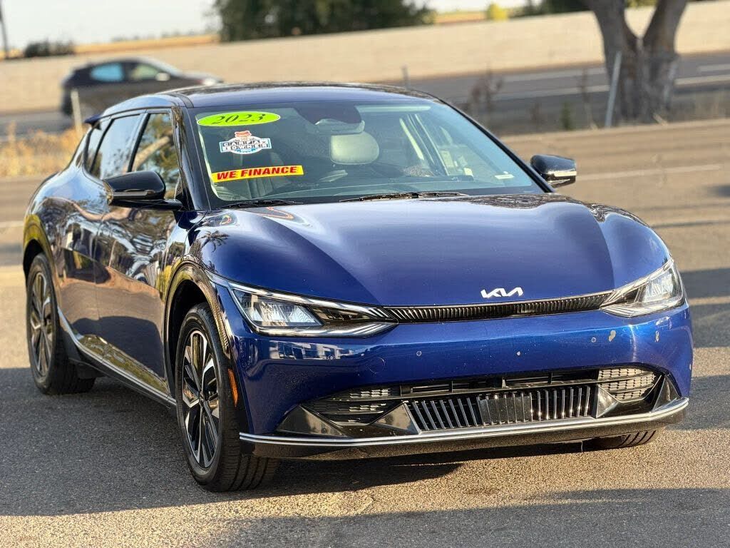 2023 KIA EV6