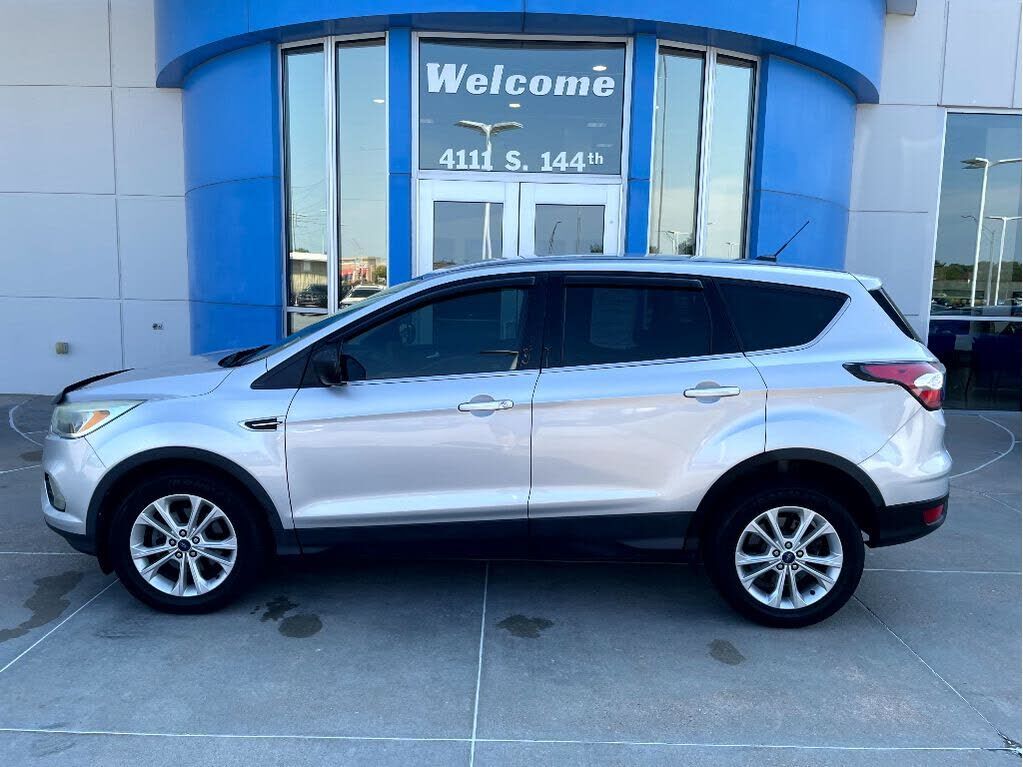 2017 FORD Escape