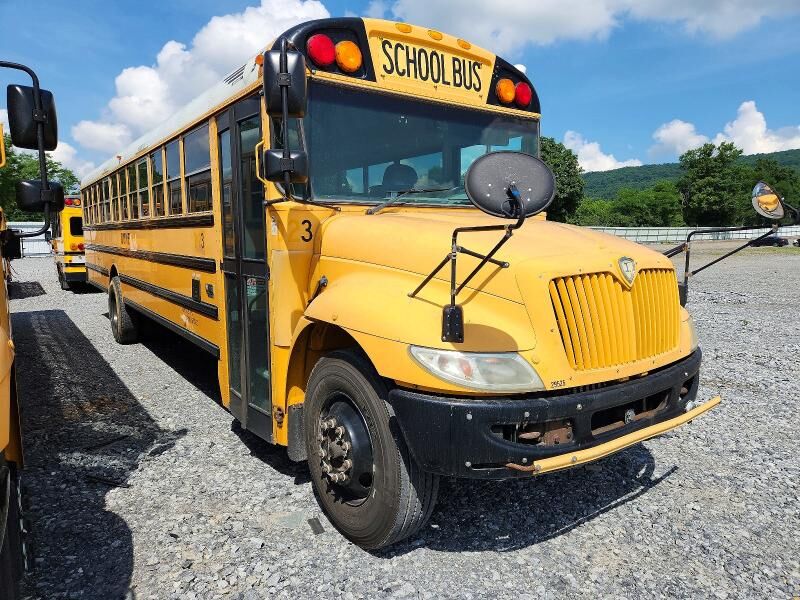 2013 IC BUS PB105