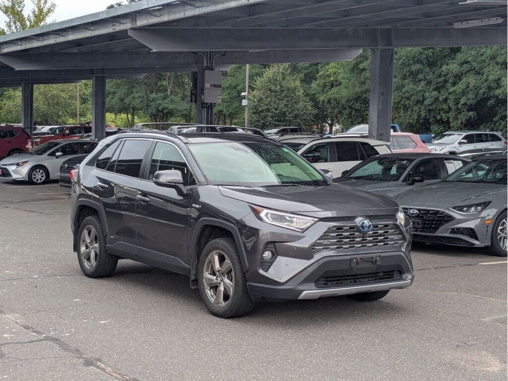 2019 TOYOTA RAV4
