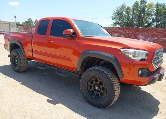 2016 TOYOTA Tacoma
