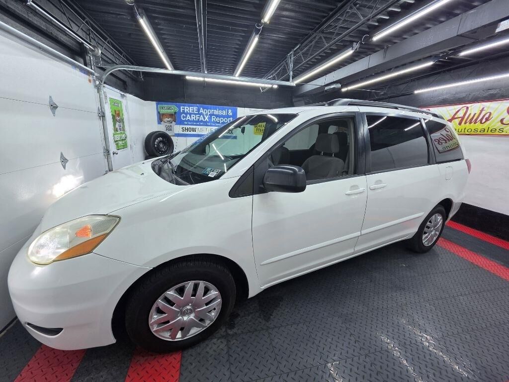 2006 TOYOTA Sienna