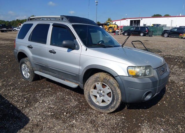 2005 FORD Escape