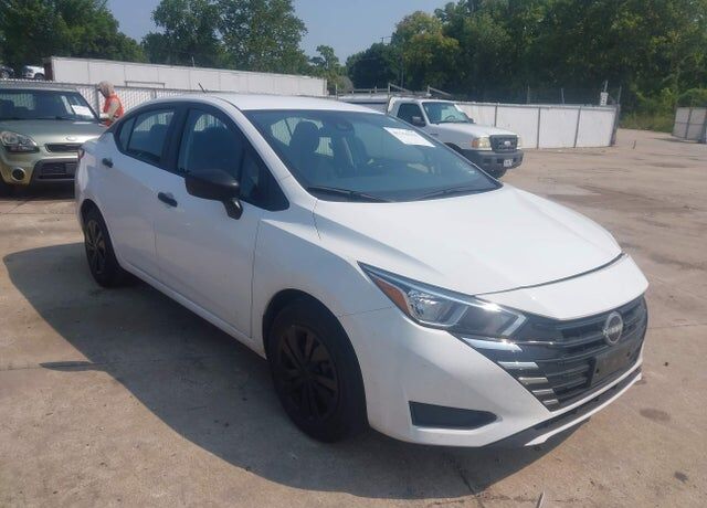 2024 NISSAN Versa