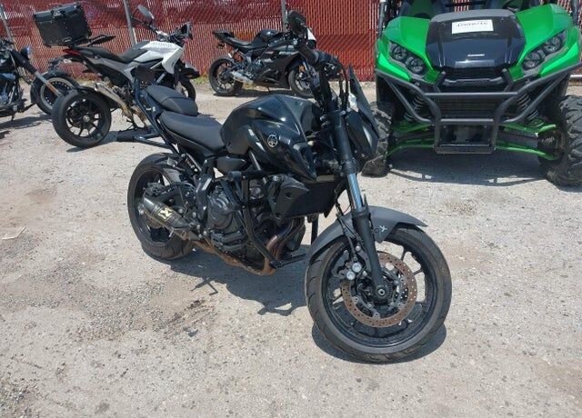2022 YAMAHA MTN690