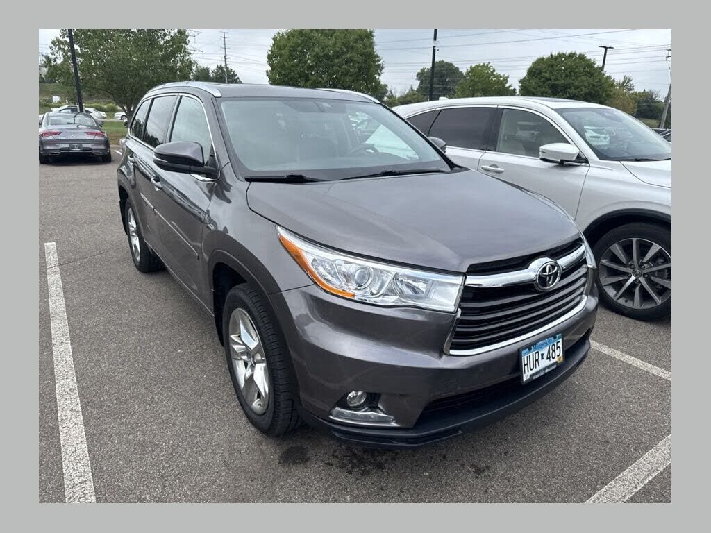 2016 TOYOTA Highlander