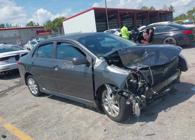 2010 TOYOTA Corolla