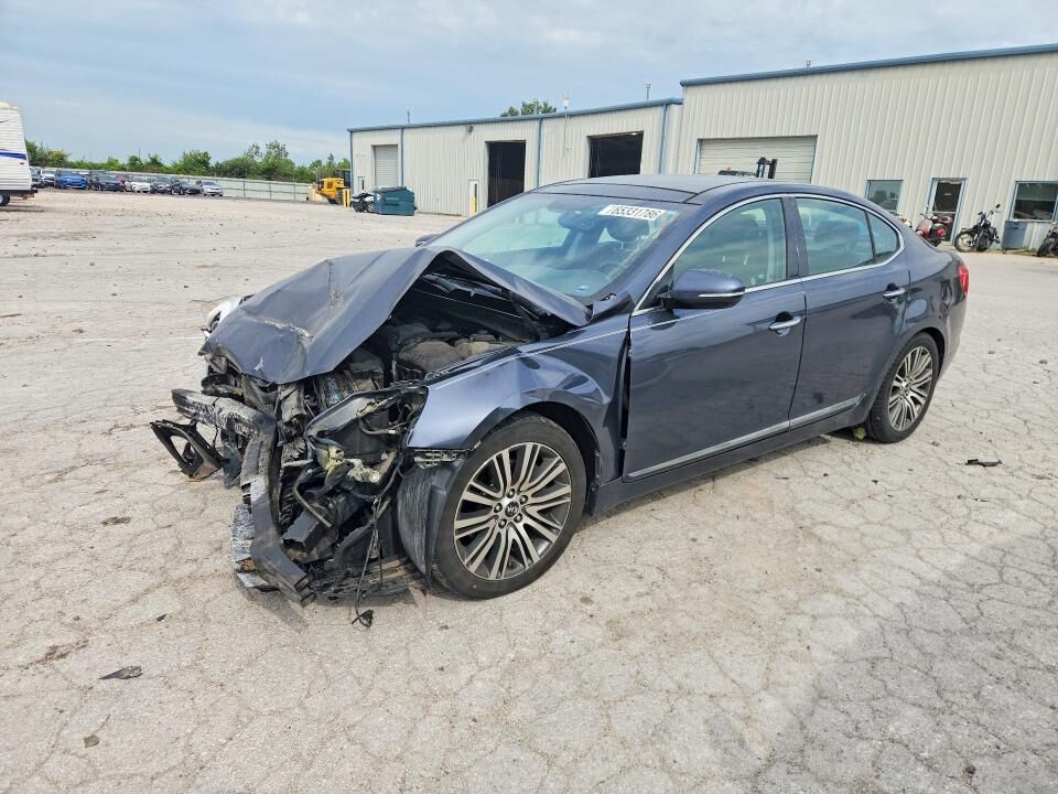2014 KIA Cadenza