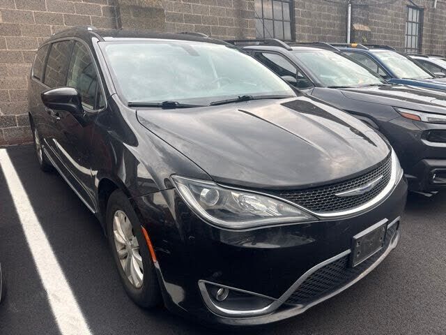 2019 CHRYSLER Pacifica