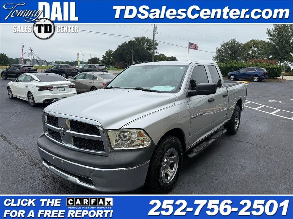 2012 DODGE Ram