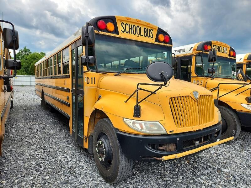 2013 IC BUS PB105